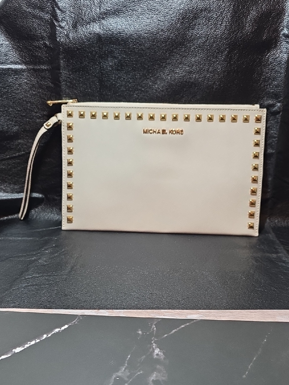 NWT Michael Kors Cream Leather Studded Wristlet with Gold Hardware